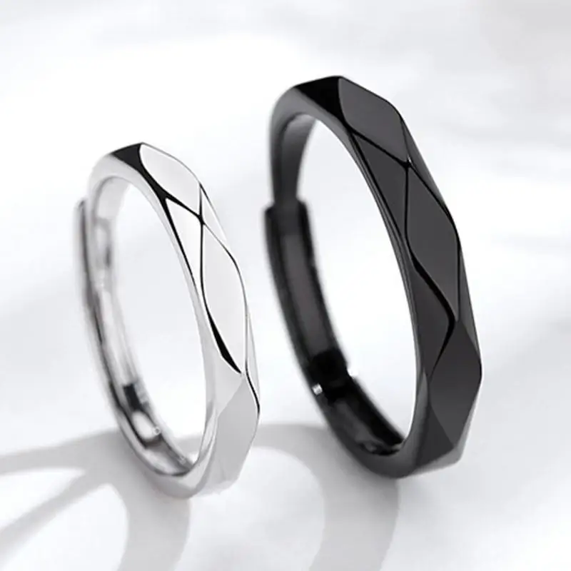 Модерен черно-бели пръстени С Геометрични неравности, Гладка двойка Регулируеми пръстени, Лекота на студентски украси за партита . ' - ' . 0