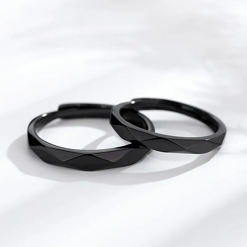 Модерен черно-бели пръстени С Геометрични неравности, Гладка двойка Регулируеми пръстени, Лекота на студентски украси за партита . ' - ' . 1