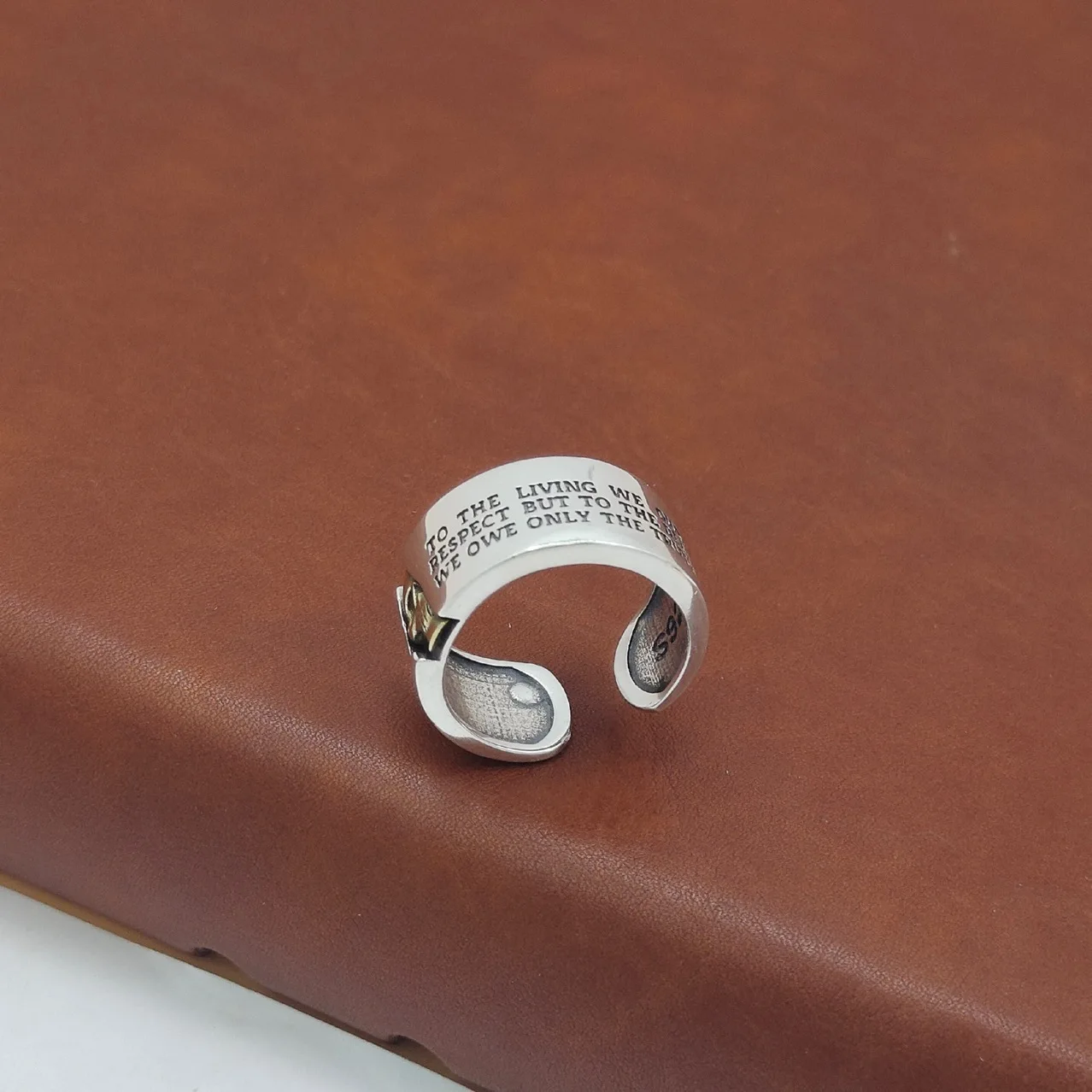 Мъжки пръстен с череп в ретро-стил, регулируема по отношение на цвят, с широки английски букви . ' - ' . 3